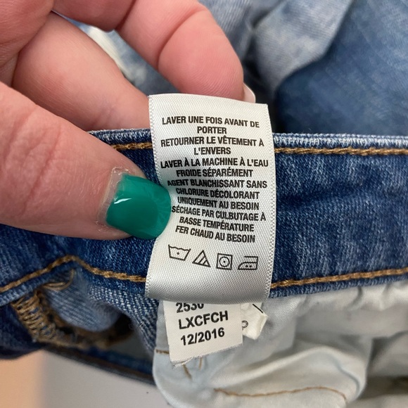 Aeropostale MIDI Jean Shorts women’s size 2 Distressed - Picture 8 of 8